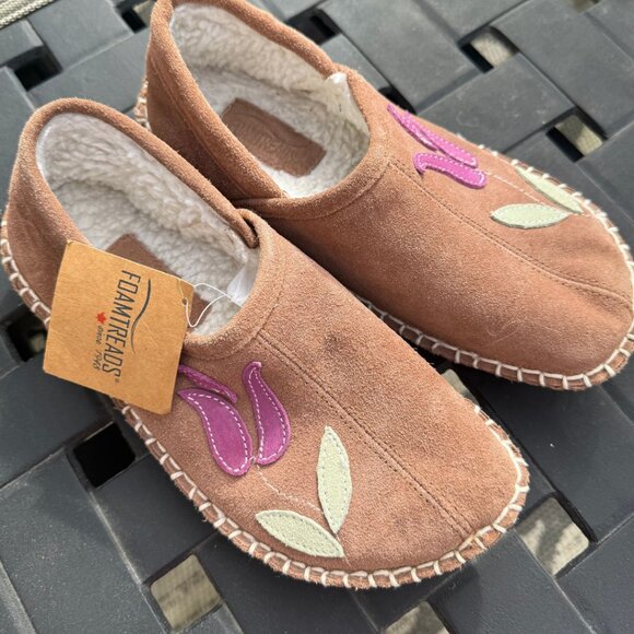 Foamtreads Brown Leather Suede Women’s Slippers Size 8 – Floral design, Plush Li - Picture 1 of 7
